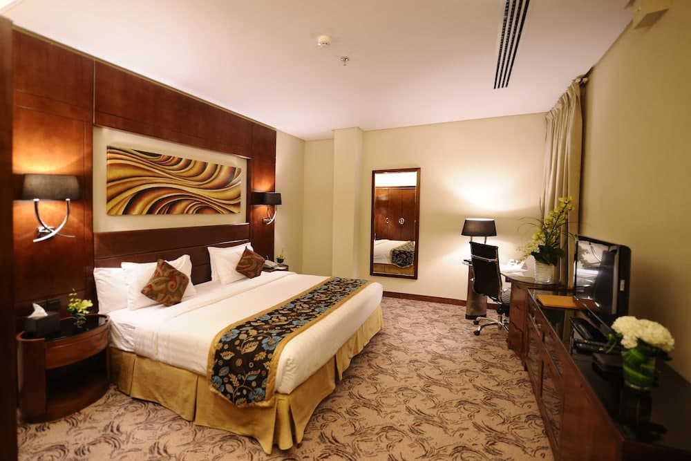Sunday Signature Riyadh Formerly Qaser Al Hamra by Warwick