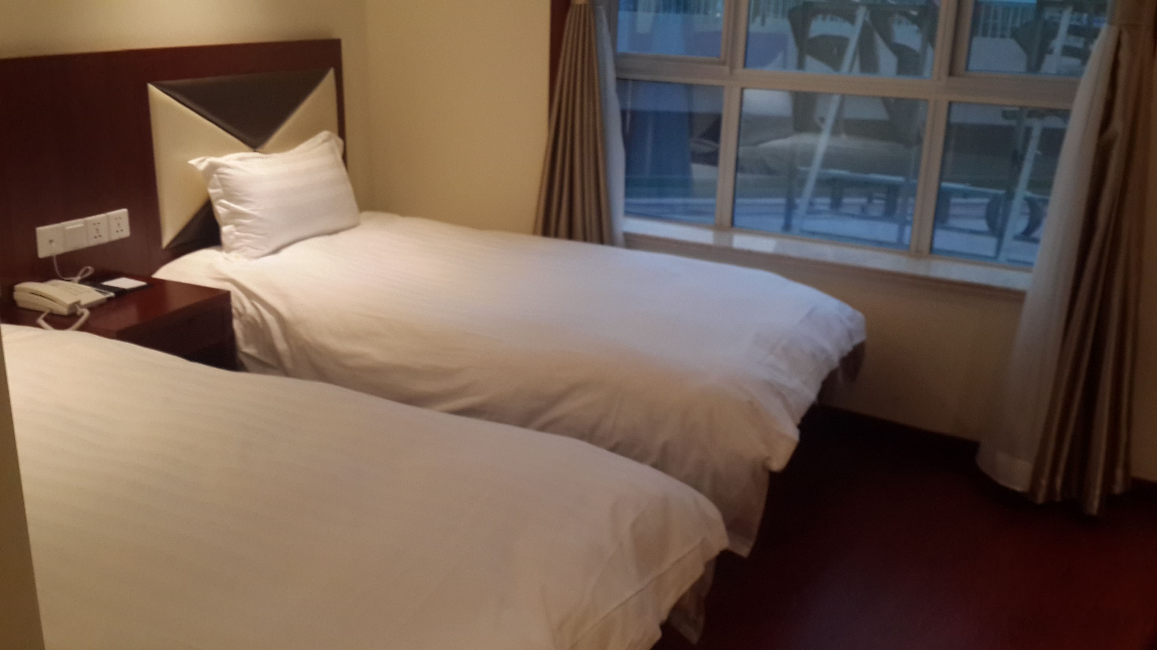 Yanrui Hotel