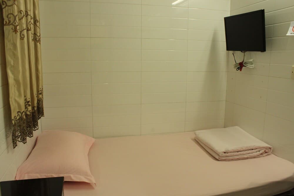 Las Vegas Guest House - Carlton Group of Hostels