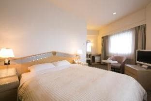 Shin Osaka Washington Hotel Plaza
