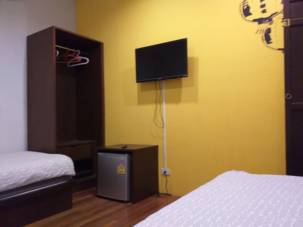 Phuket Sunny Hostel