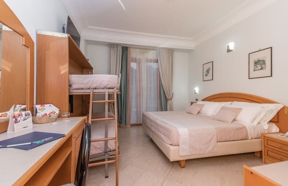 Comfort Hotel Gardenia Sorrento Coast