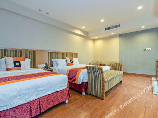 Royal Garden Hotel