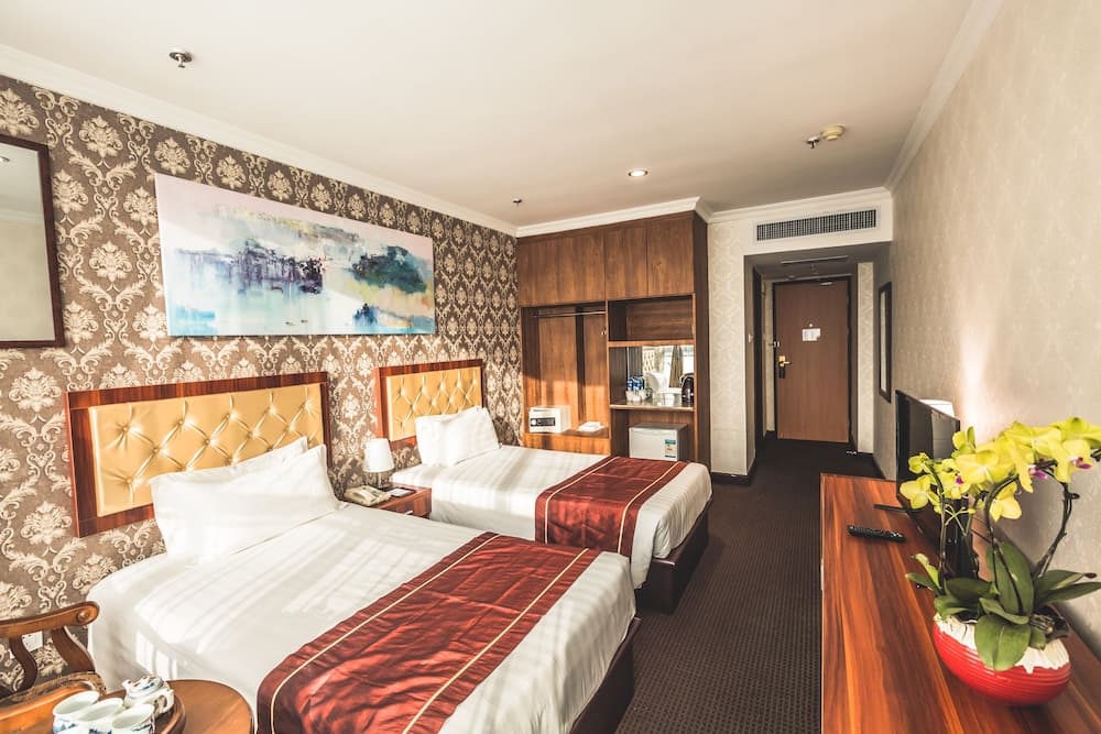 Magnificent International Hotel(Xintiandi People’s Square)
