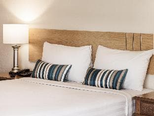 Samran Place Hotel