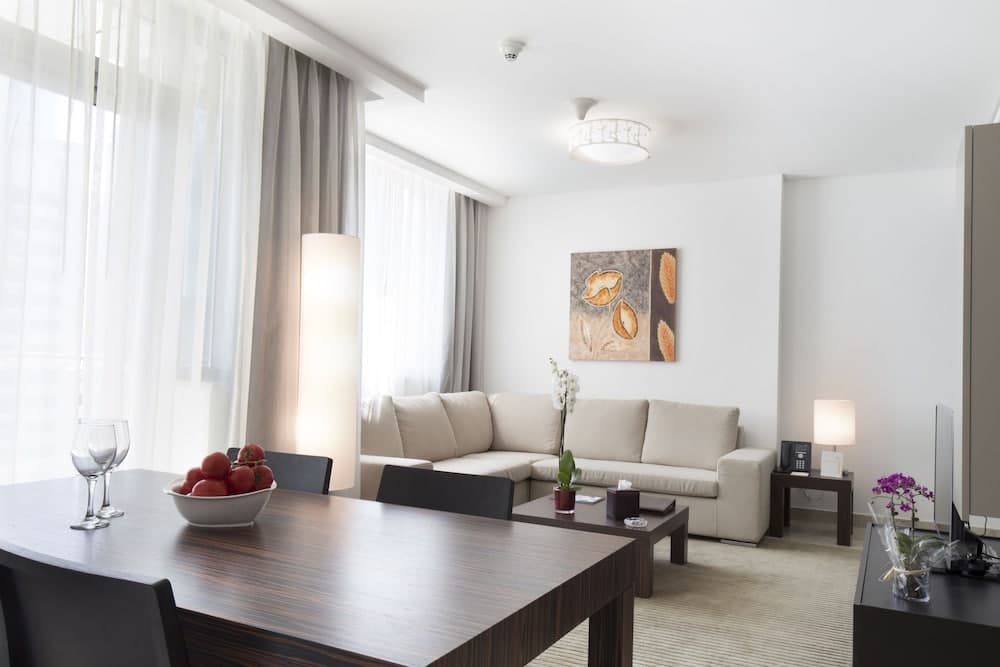 La Verda Suites and Villas Dubai Marina