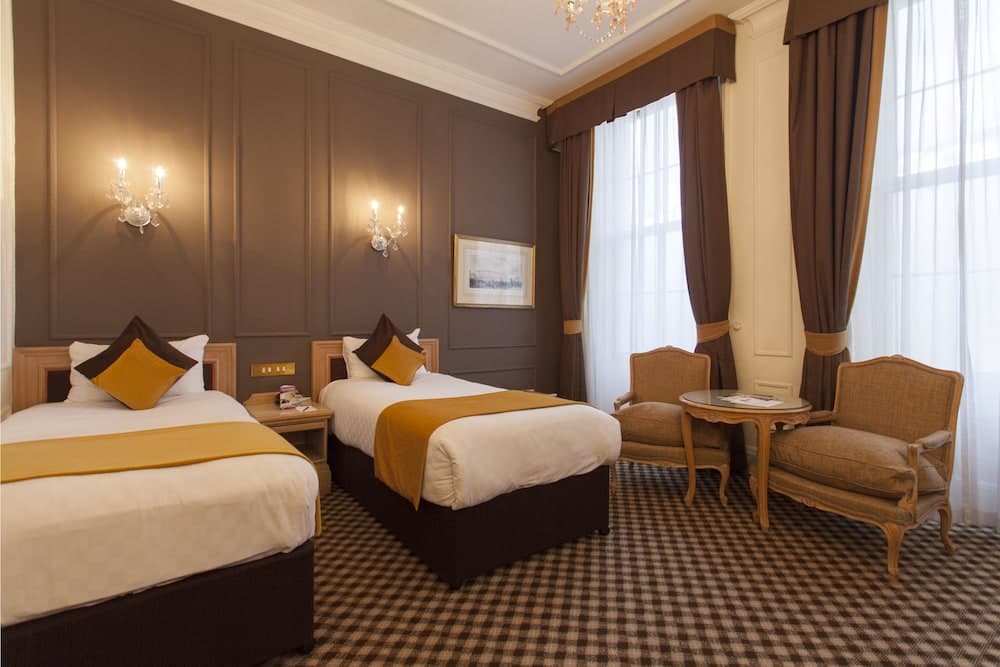 Thistle Hyde Park Hotel London