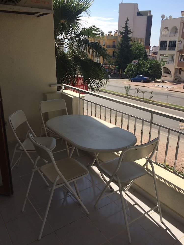 Helene Apart Hotel