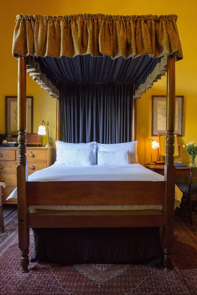Dutch Manor Antique Hotel