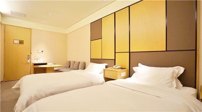 Ji Hotel (Shanghai Xujiahui Zhaojiabang Road)
