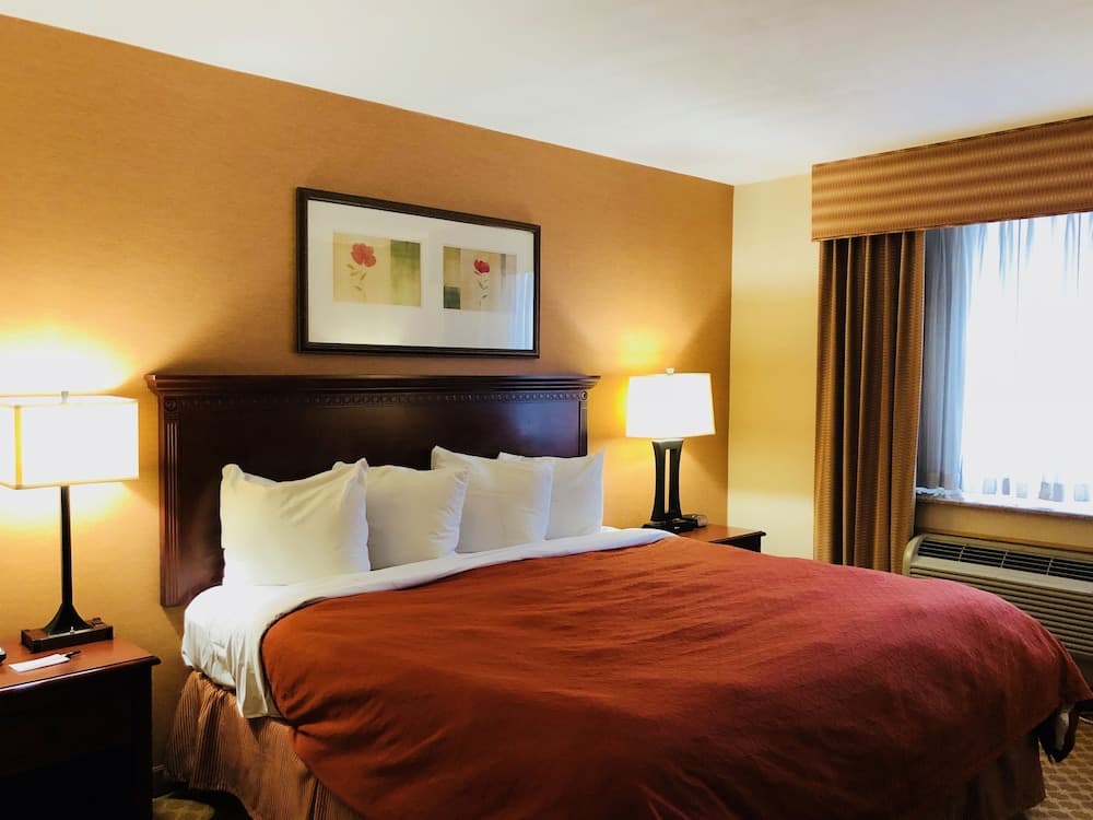 Queens County Inn and Suites