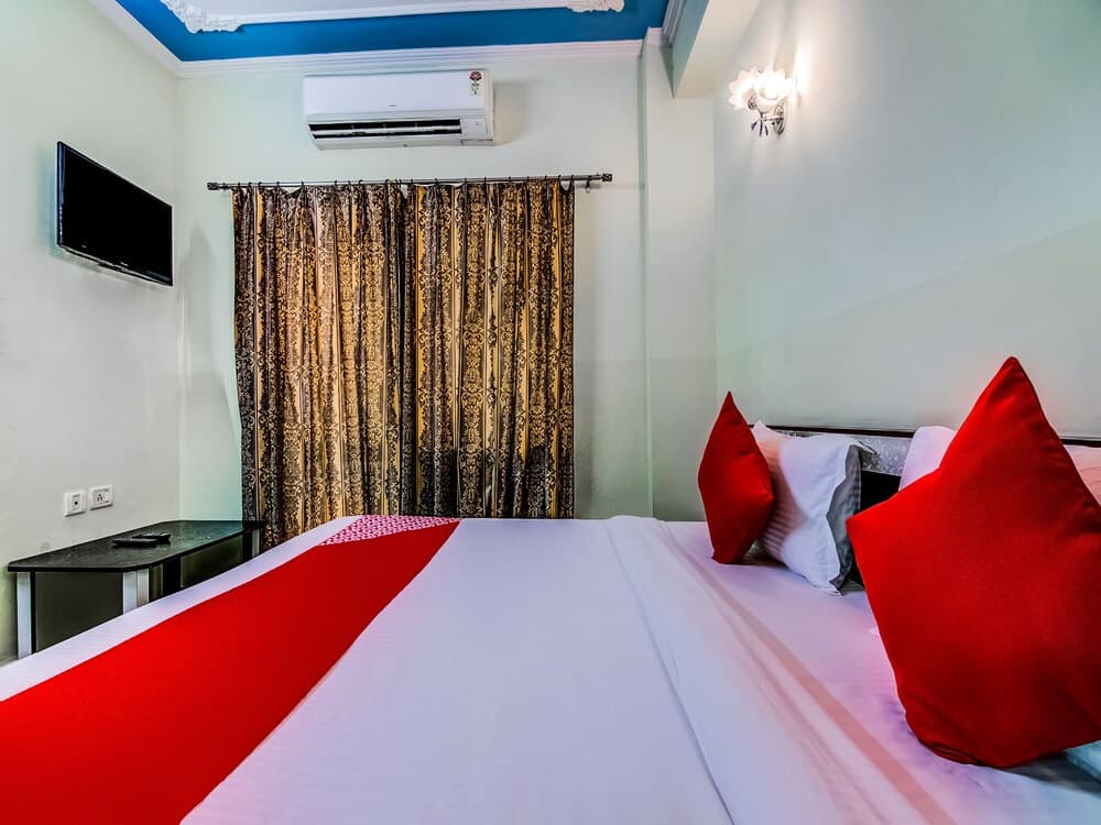 OYO 14066 Hotel Grand Amar Palace