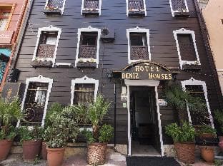 Deniz Houses