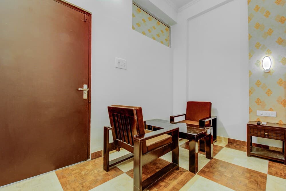 OYO 16579 Hotel Dream Palace
