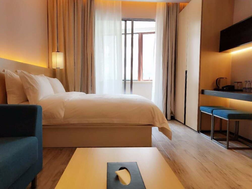 Rongju Hotel
