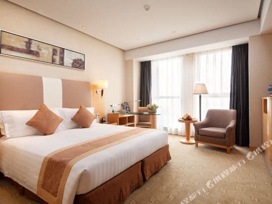 Regal Jinfeng Hotel