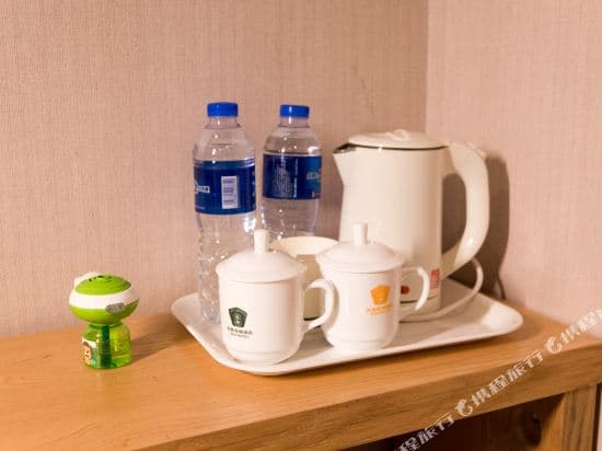 Jitai Zhishang Hotel (Shanghai South Railway Station Everbright Convention and Exhibition Center)