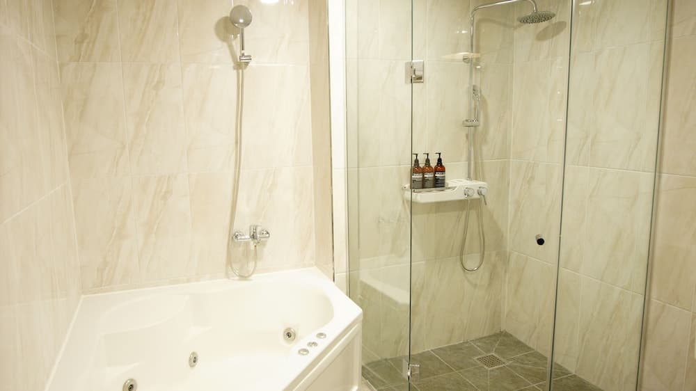 M Hotel