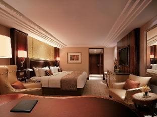 Kowloon Shangri-La