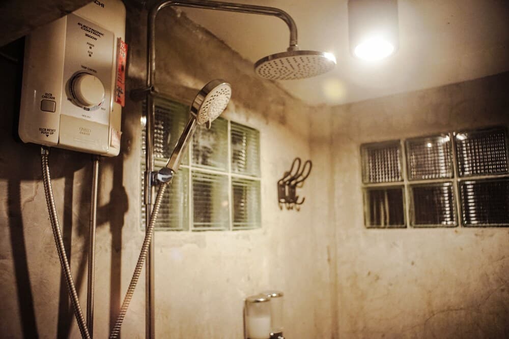 Some Rest Hostel Khao San