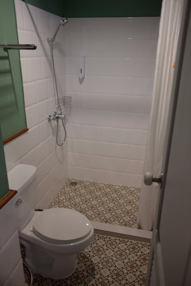The Quarter Bangkok Poshtel & Coworking - Hostel