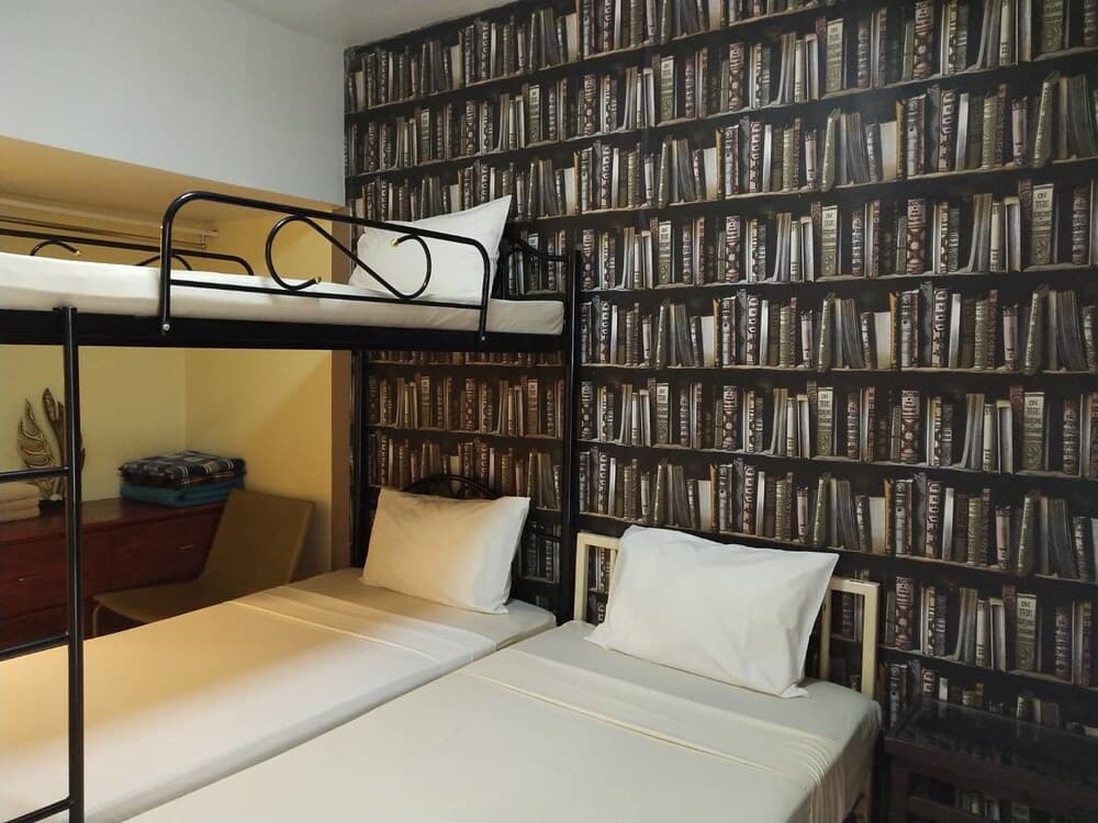 Steve Lady Hostel