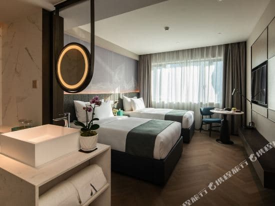 Amber East Hotel