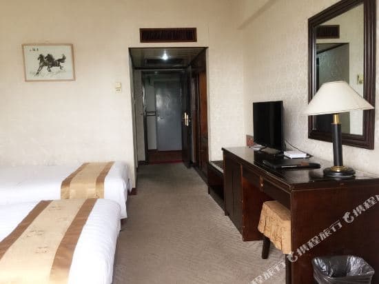 Oriental Silk Hotel