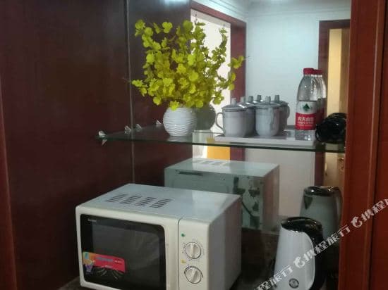 Shanghai Jingyi Serviced Apartment