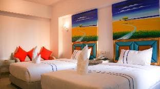 Maverick Ratchada Hotel