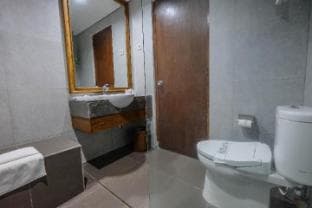 Puri Artha Hotel