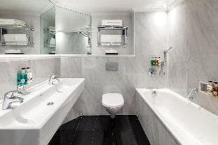 Radisson Blu Hotel, London Euston Square (formerly Grafton)