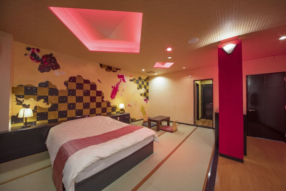 Hotel Noah Resort Sakura-no-miya - Adults Only