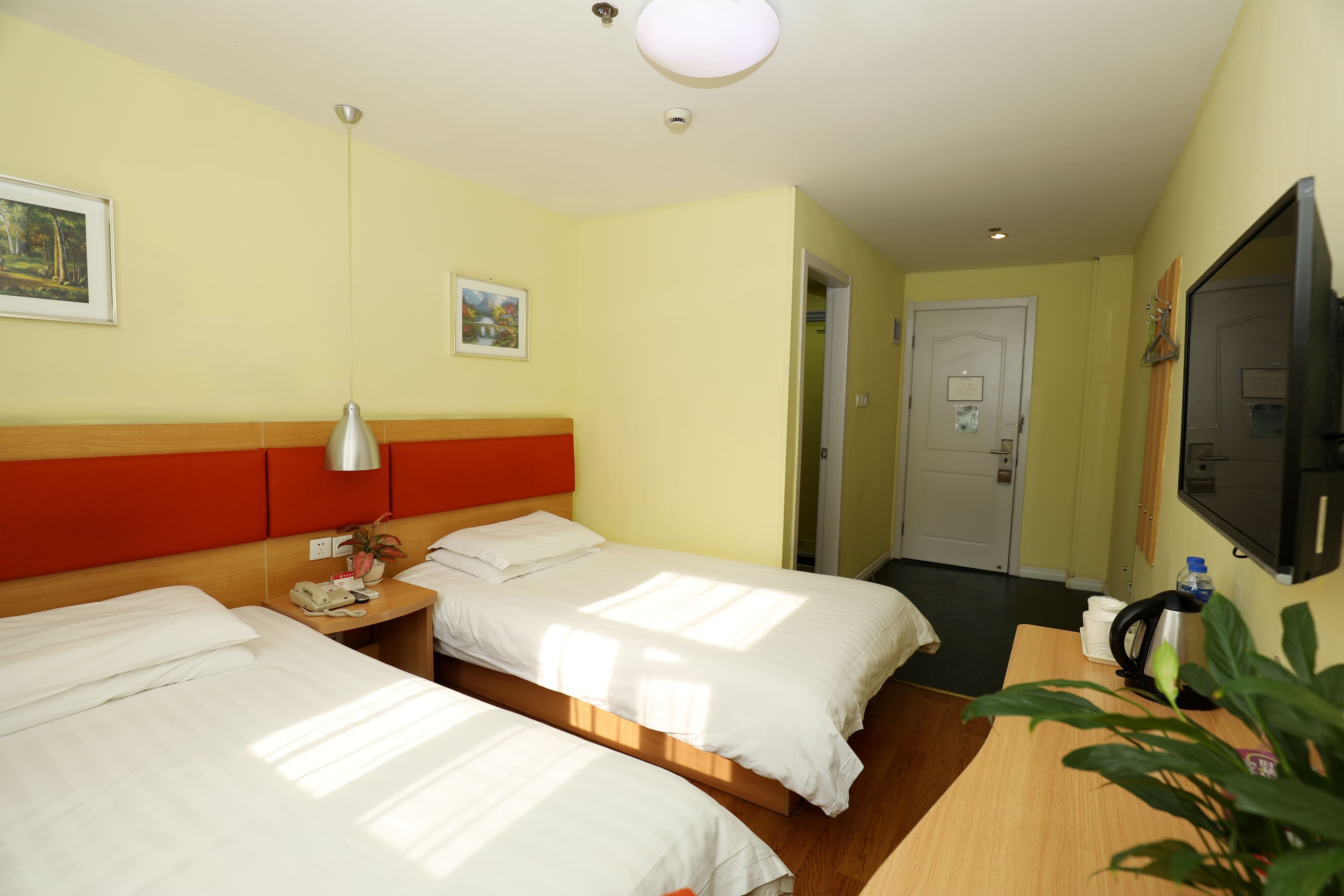 Home Inn (Shanghai Nanjing Road Pedestrian Street)