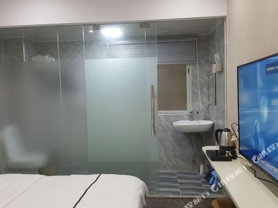 Tianyuan Apartment