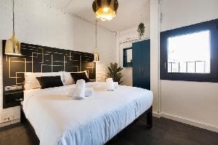 No 23 - the Streets Apartments