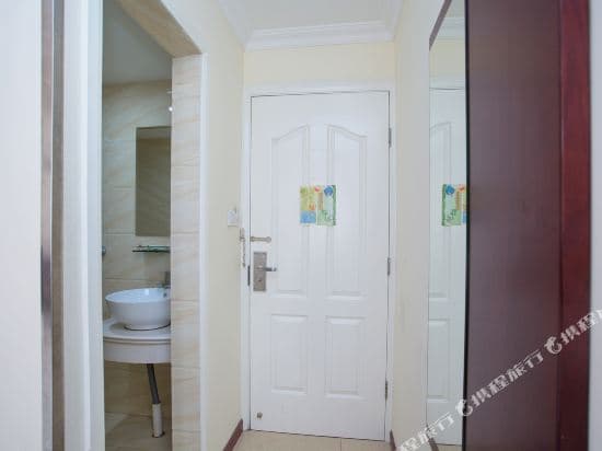 Jitai Hotel(Shanghai Middle Henan Road Bund Store)