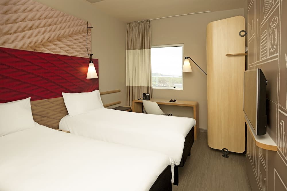 Ibis Geneve Centre Lac