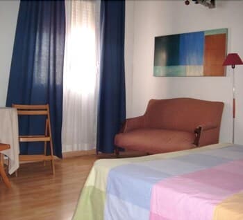 Gay Hostal Puerta del Sol