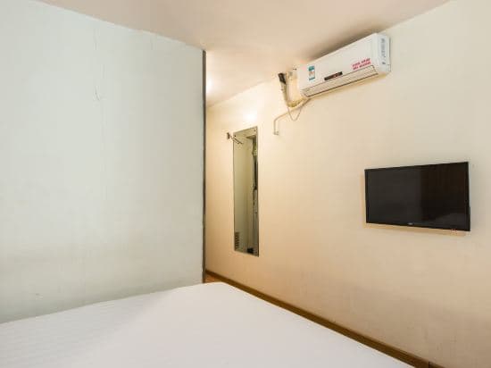 Home Inn (Guangzhou Jiangnanxi Metro Station, Wangguo Outlets)