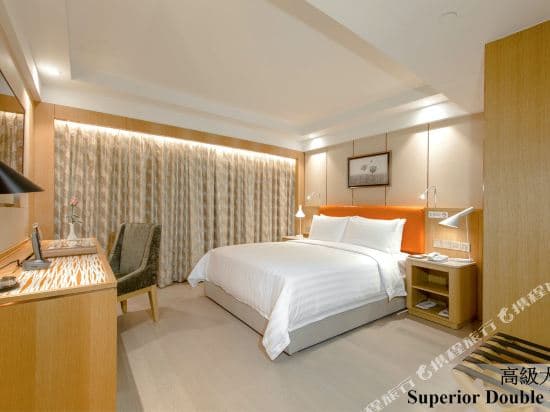Royal Dragon Hotel