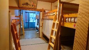 Bakpak Tokyo Hostel