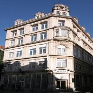 Aris Grand Place Hotel