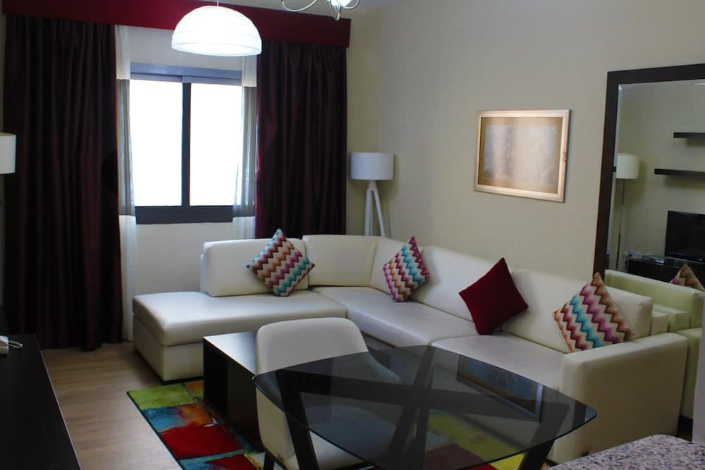 Time Topaz Hotel Apartment