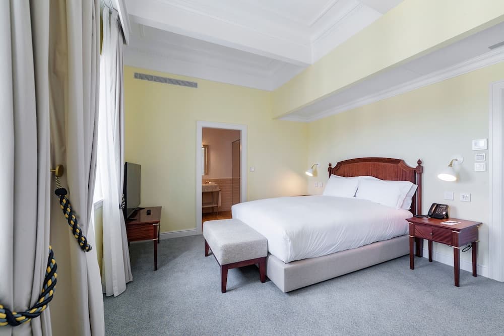 Small Luxury Hotels of the World - Infante Sagres