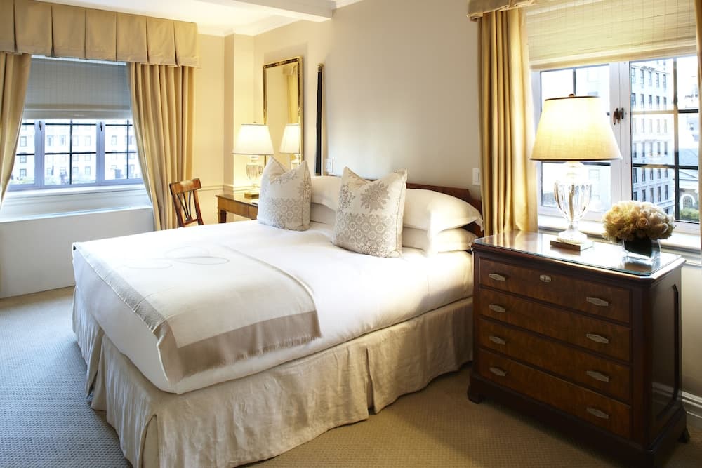 Lowell Hotel
