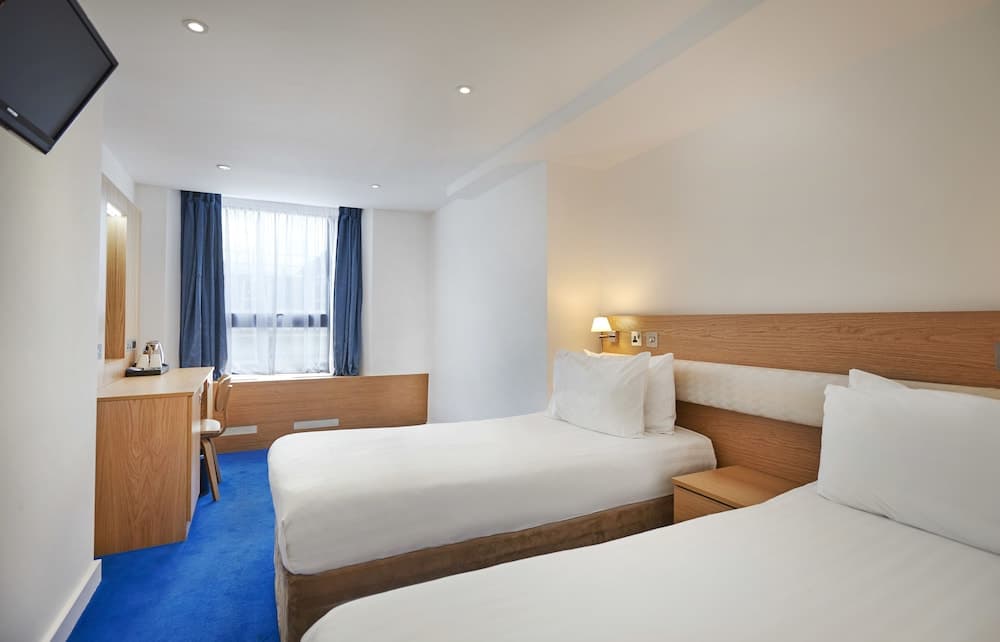 Central Park Hotel