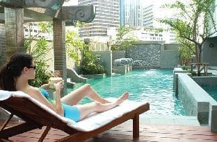 DoubleTree By Hilton Bangkok Ploenchit