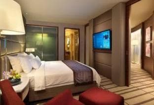 One World Hotel