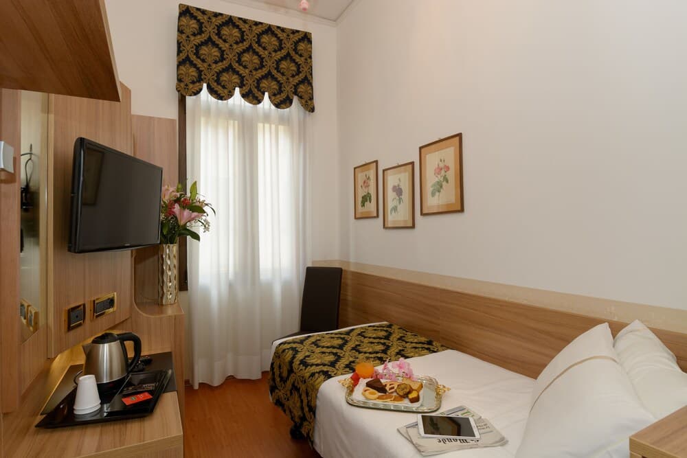 Unahotels Ala Venezia-Adults 16